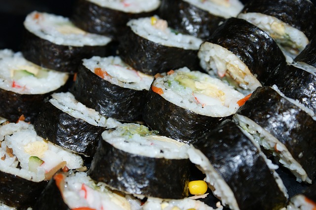 sushi-19132_640