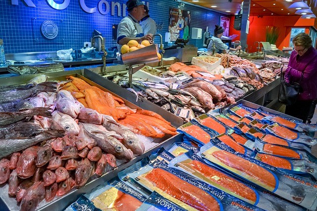 fish-market-800015_640